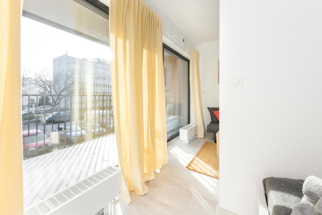 Superapart Rydygiera, Pet-friendly With Patio & Self Check-in Apartment Warsaw